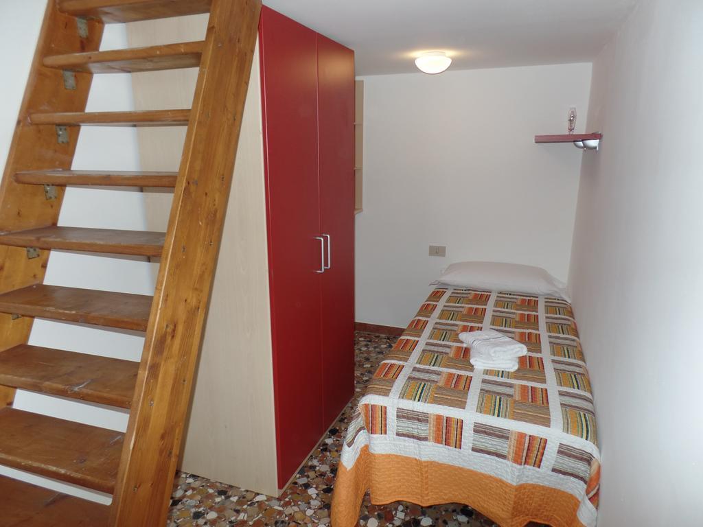 Balcone Sul Canale Velence Kültér fotó