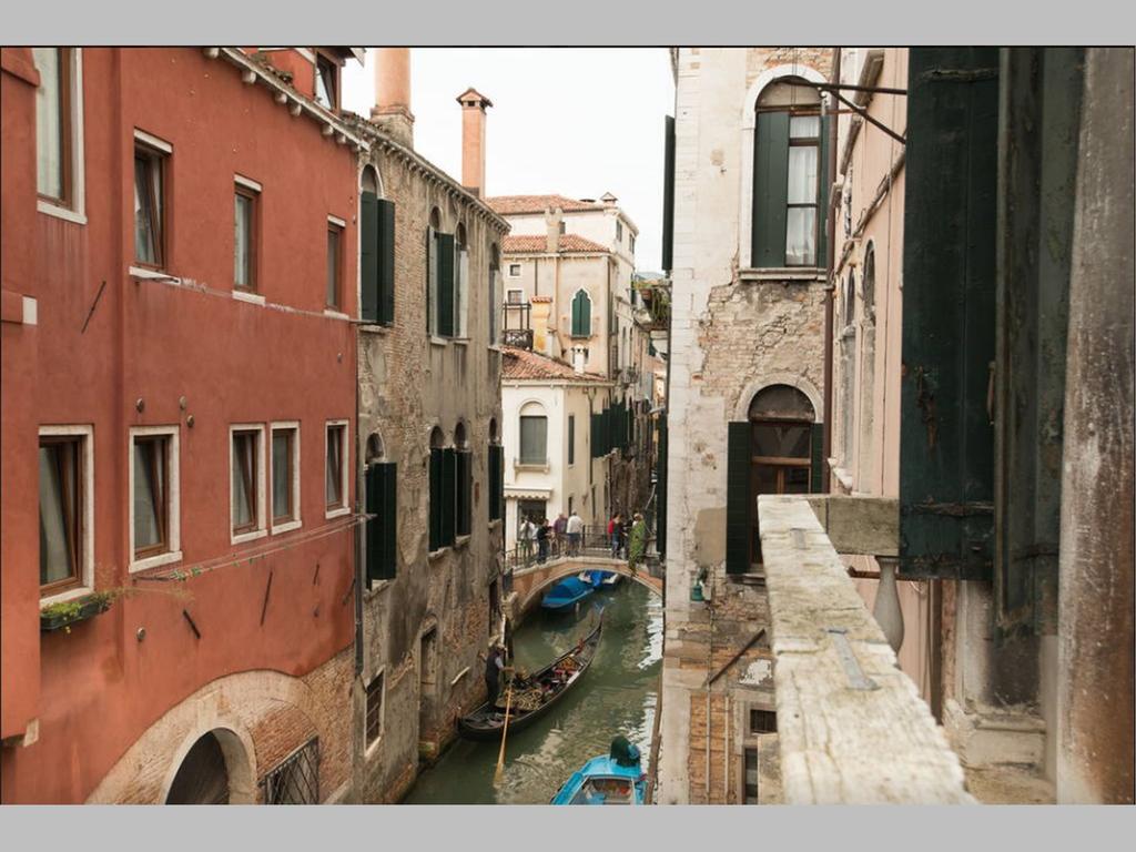 Balcone Sul Canale Velence Kültér fotó